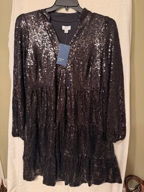 crown & ivy Black Sequin Tiered Mini Dress